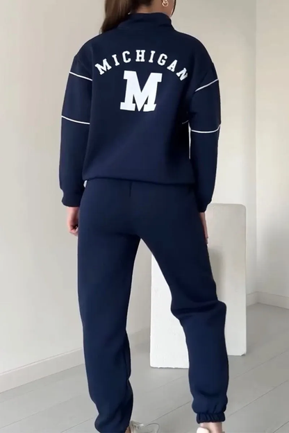 DESIREE – ENSEMBLE DE DETENTE SPORTIF AVEC ZIP