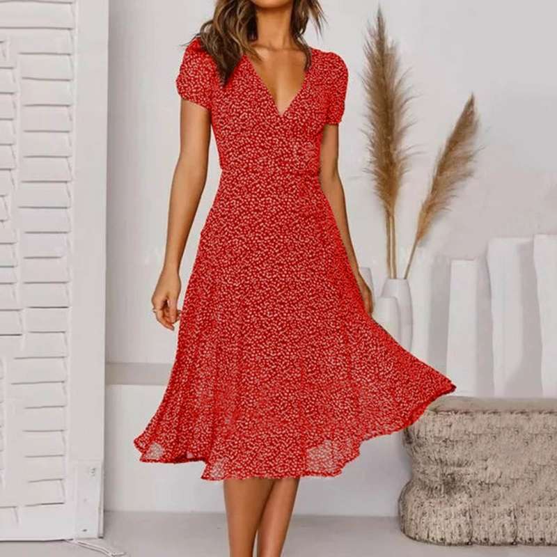 Krystelle – Robe en ligne A avec décolleté en V et jupe fluide