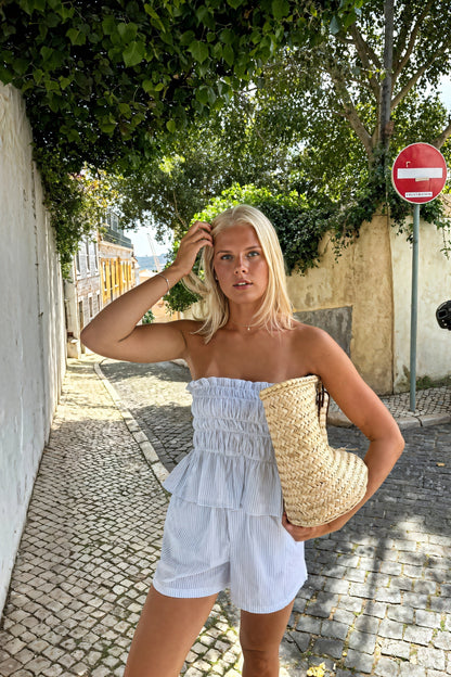 KALYRA – HAUT BANDEAU VOLANT ET ENSEMBLE SHORTS LOOSE