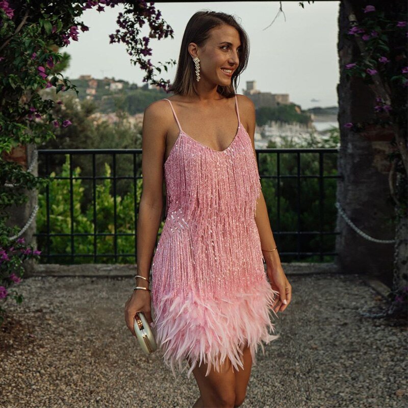 Meera - Robe Courte de Fête en Plumes, Élégante et Éblouissante