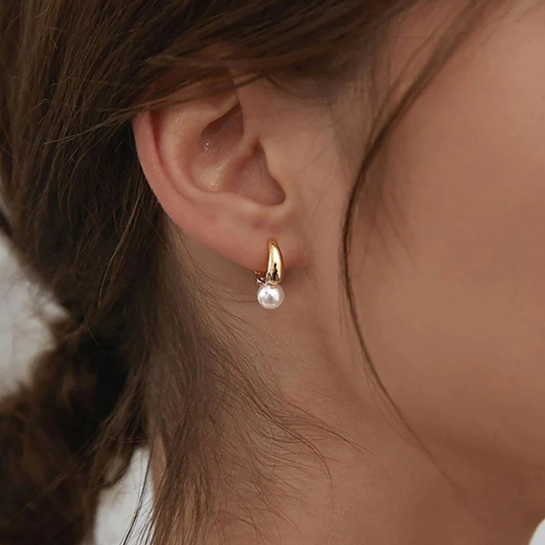 Oralie – Petites boucles d'oreilles vintage avec un délicat éclat