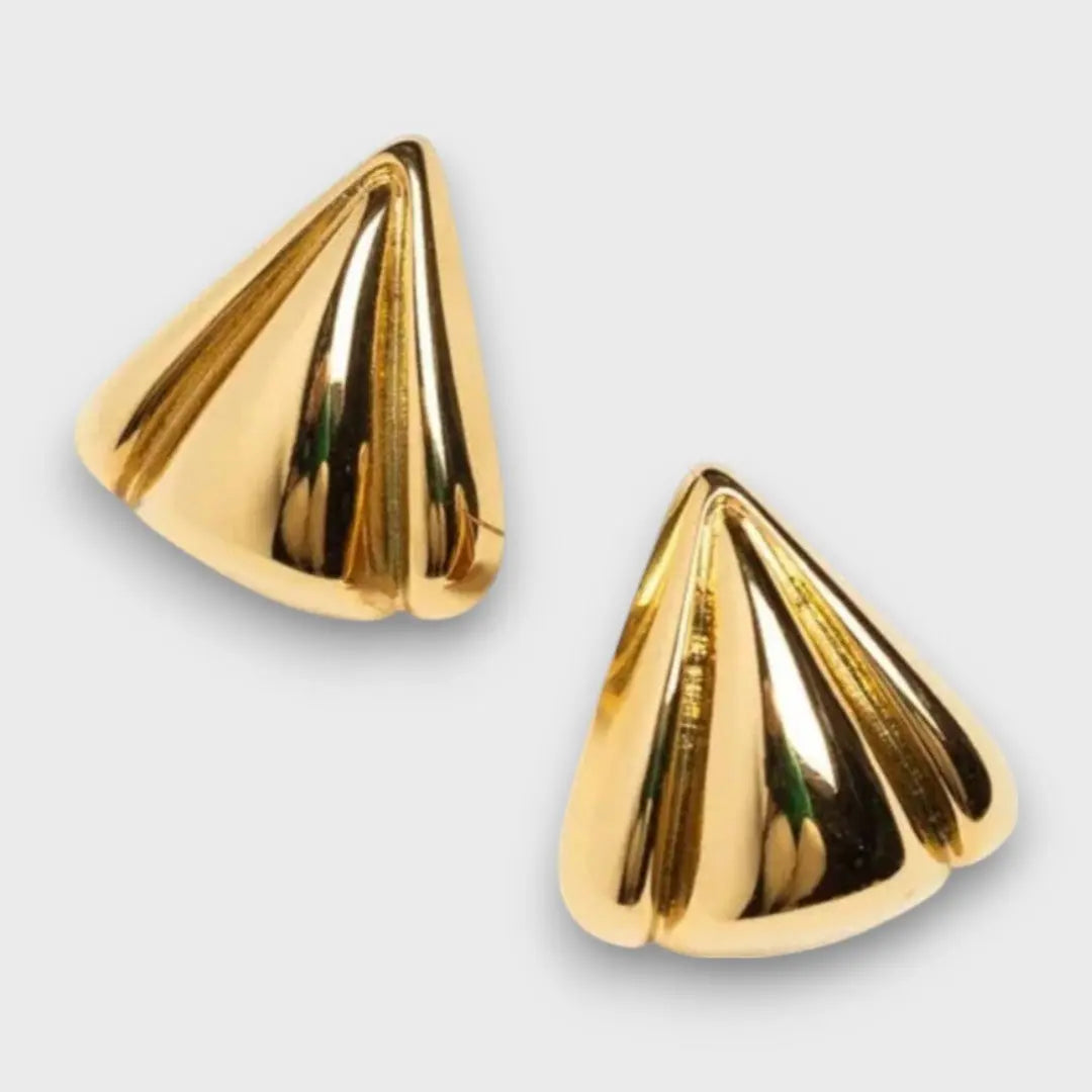 Nuna – Boucles d'oreilles dorées au caractère sculptural
