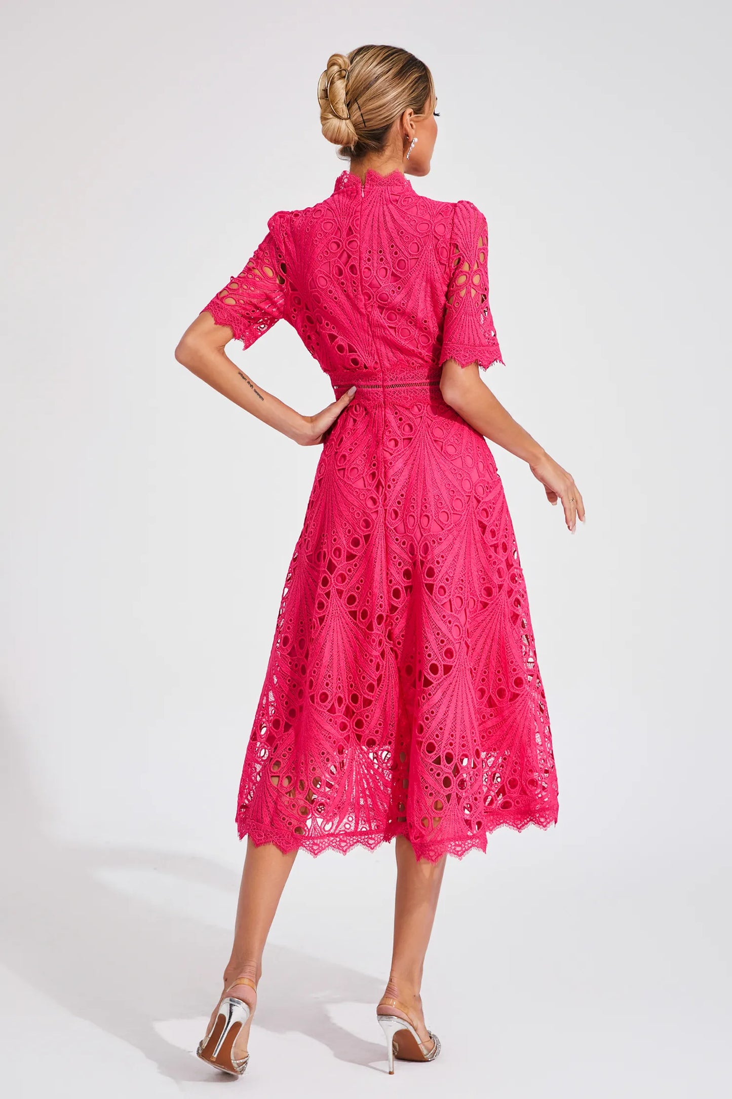Hallie | Robe Midi en Dentelle
