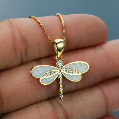 Elunaria – Collier en forme de libellule avec accent scintillant
