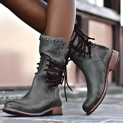 Bottes pour femmes avec clous, lacets et talon bas, finition vintage