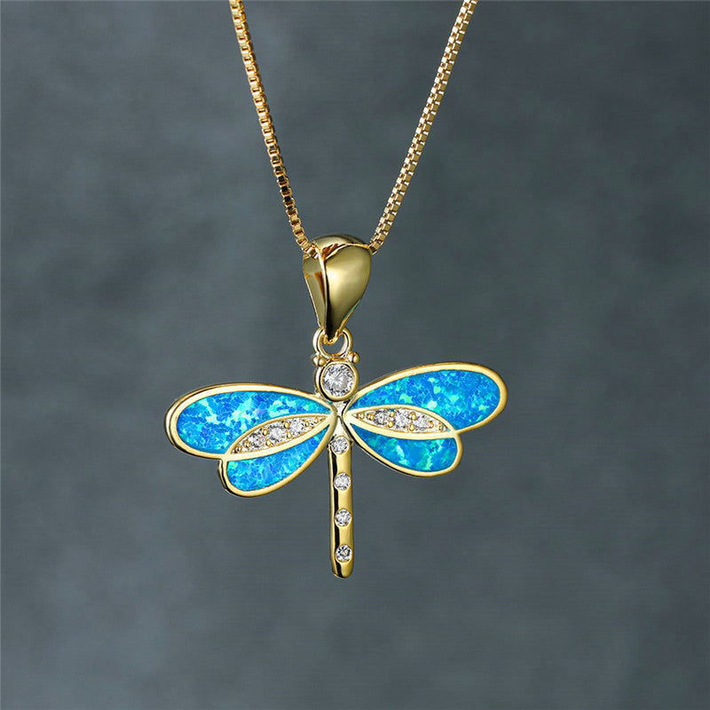 Elunaria – Collier en forme de libellule avec accent scintillant