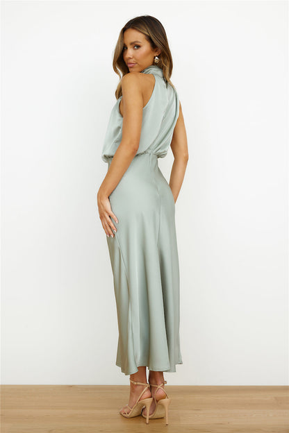 Elianna - Robe midi élégante avec décolleté asymétrique