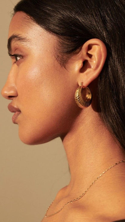 Sloane | Boucles d'Oreilles Créoles Plaquées Or