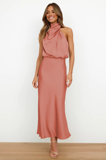 Robe de soirée fluide et épurée - Élégance intemporelle pour les grandes occasions