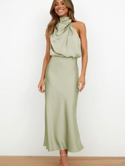 Robe de soirée fluide et épurée - Élégance intemporelle pour les grandes occasions