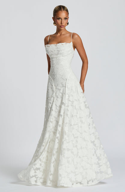 Rubis | Robe longue élégante en dentelle florale
